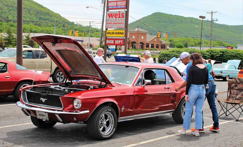 Car Cruise In 