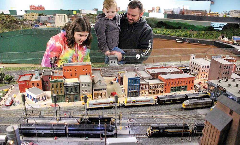 Clinton Central Model Railroad Club